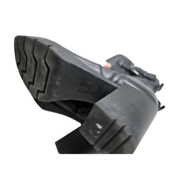 Naturalizer 5.5 Wilde Black Leather Chunky Boot Goth Grunge Whimsygoth Lug - Picture 4 of 6